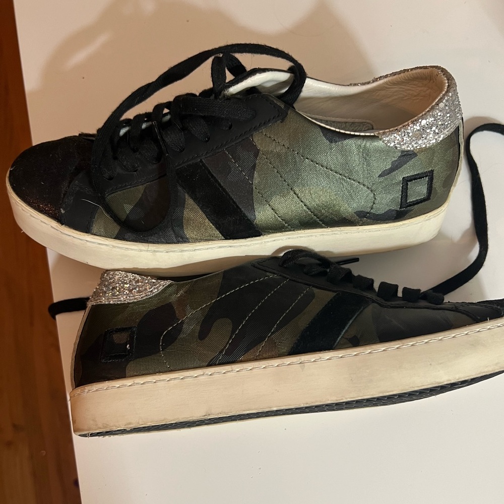 D.A.T.E camouflage sneakers SIZE 7